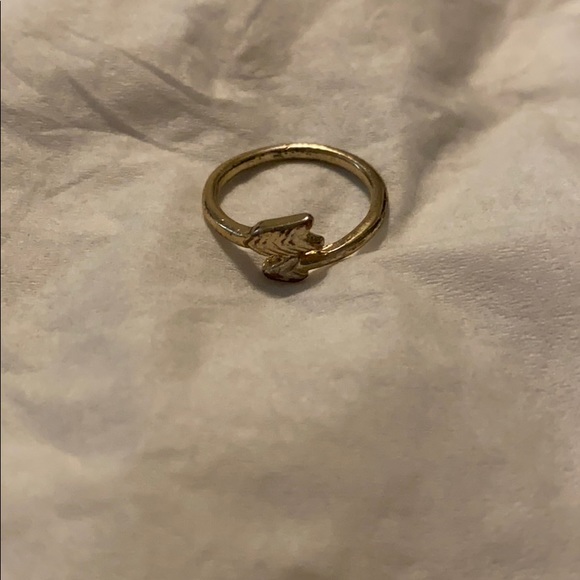 Six Gold Rings - Picture 5 of 7